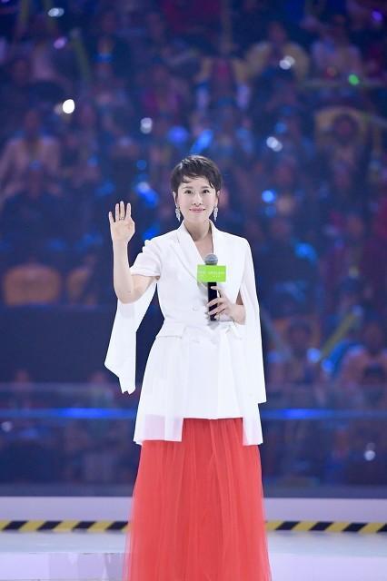 吃瓜娱乐圈四字女星,瓜田李下，星光璀璨的幕后故事